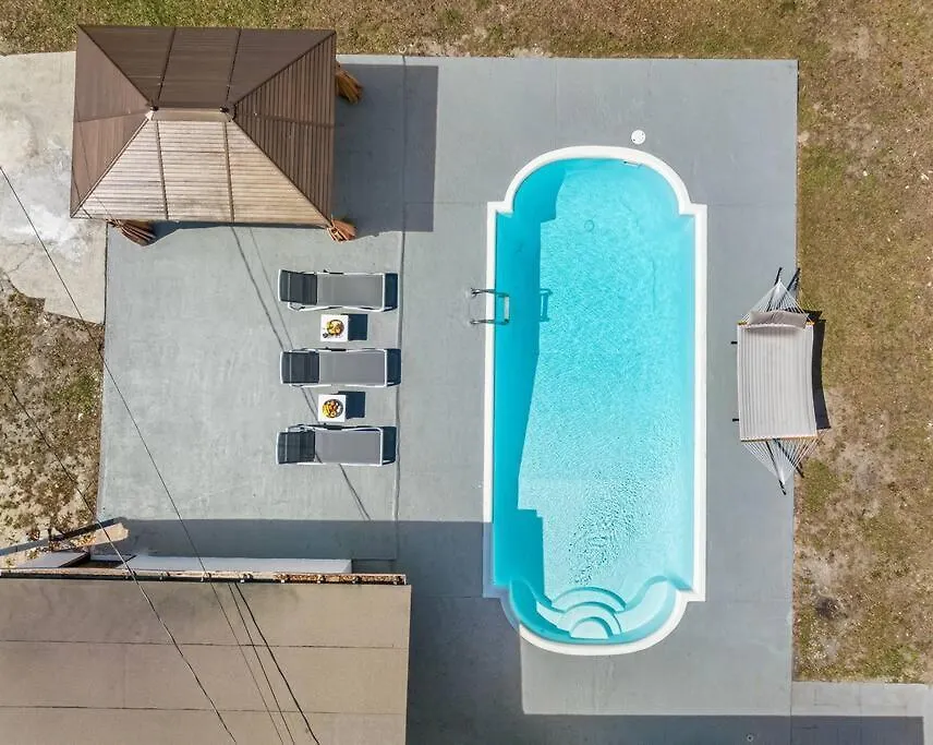 Casa de Férias Heated Pool Home * King Bed Tampa Estados Unidos da América