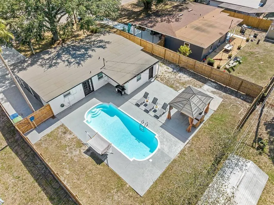 Casa de Férias Heated Pool Home * King Bed Tampa