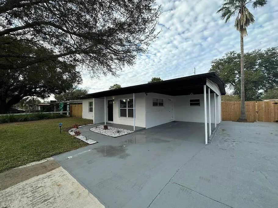 Casa de Férias Heated Pool Home * King Bed Tampa