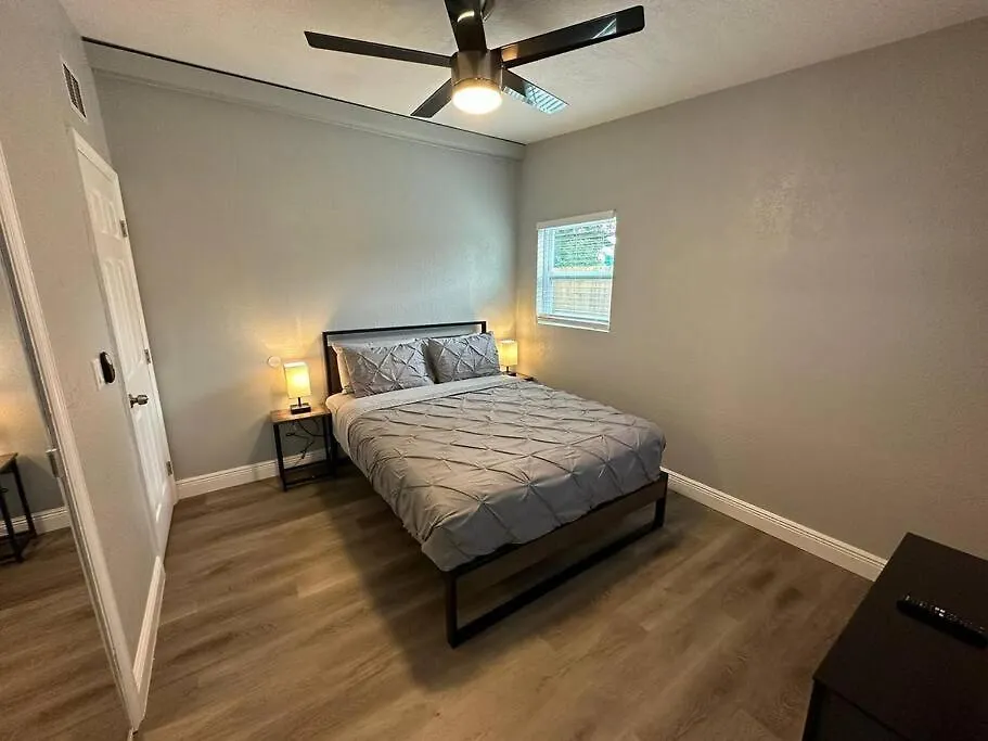Tatil Evi Heated Pool Home * King Bed Tampa